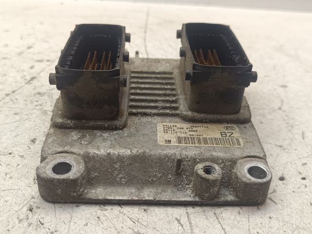 bontott OPEL CORSA C Motorvezérlő