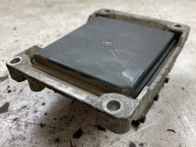 bontott OPEL CORSA C Motorvezérlő