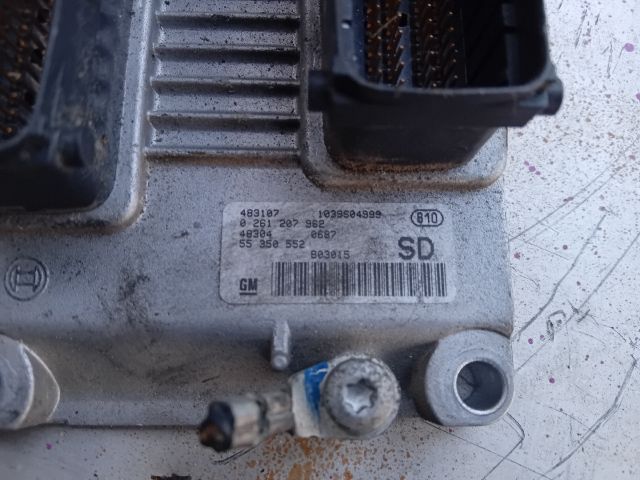 bontott OPEL CORSA C Motorvezérlő