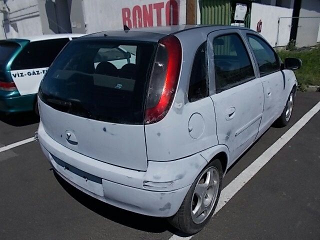 bontott OPEL CORSA C Motorvezérlő