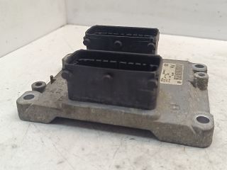 bontott OPEL CORSA C Motorvezérlő