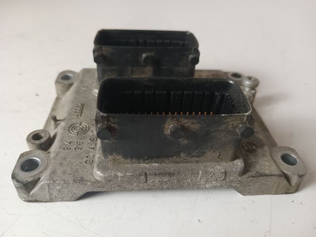 bontott OPEL CORSA C Motorvezérlő