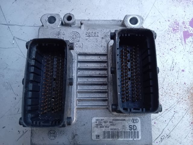 bontott OPEL CORSA C Motorvezérlő