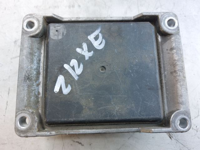 bontott OPEL CORSA C Motorvezérlő