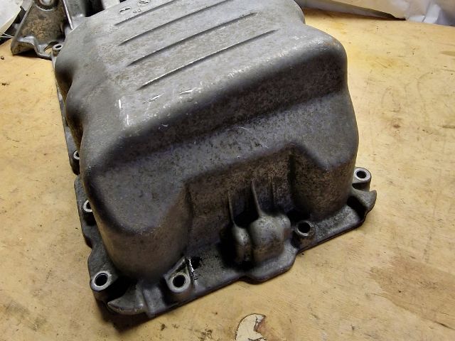 bontott OPEL CORSA C Olajteknő