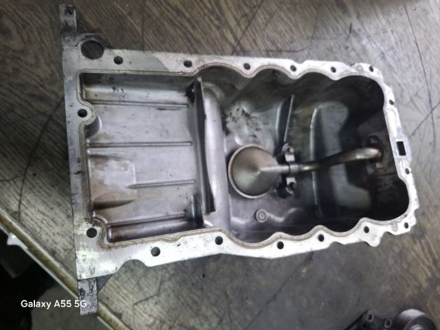 bontott OPEL CORSA C Olajteknő