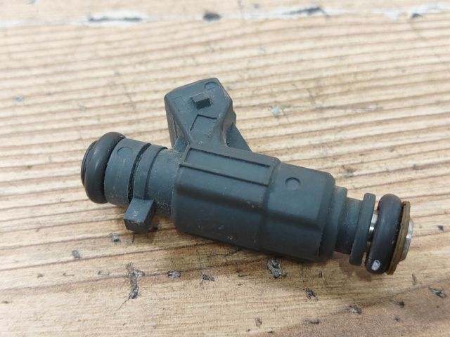 bontott OPEL CORSA C Porlasztó (1 db)