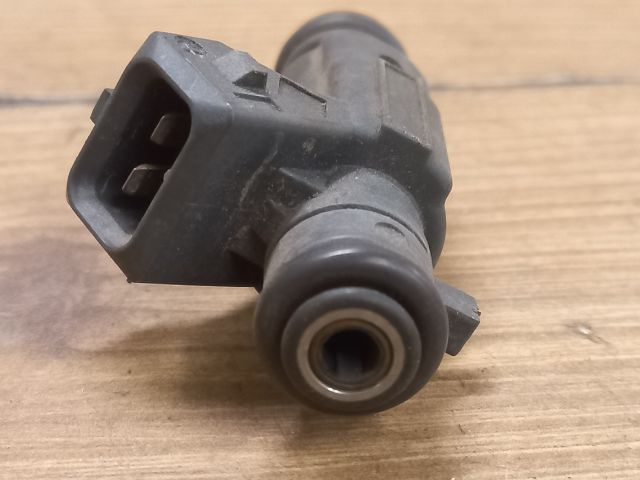 bontott OPEL CORSA C Porlasztó (1 db)