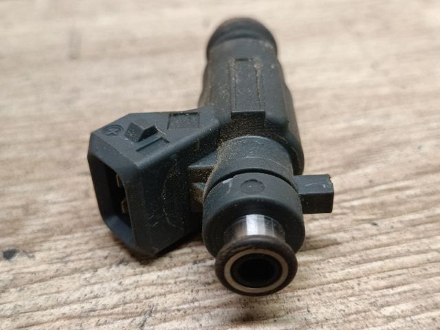 bontott OPEL CORSA C Porlasztó (1 db)