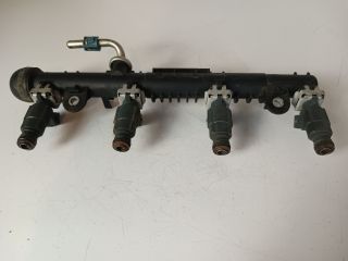 bontott OPEL CORSA C Porlasztó Sor / Híd