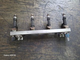 bontott OPEL CORSA C Porlasztó Sor / Híd