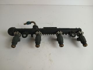 bontott OPEL CORSA C Porlasztó Sor / Híd