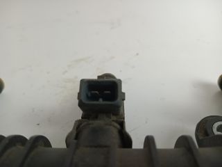 bontott OPEL CORSA C Porlasztó Sor / Híd