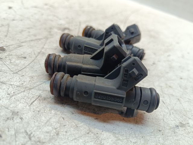 bontott OPEL CORSA C Porlasztó Sor / Híd