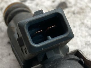 bontott OPEL CORSA C Porlasztó Sor / Híd