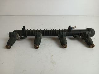 bontott OPEL CORSA C Porlasztó Sor / Híd