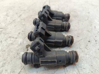 bontott OPEL CORSA C Porlasztó Sor / Híd