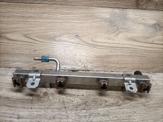 bontott OPEL CORSA C Porlasztó Sor / Híd