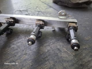 bontott OPEL CORSA C Porlasztó Sor / Híd