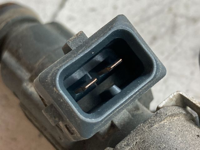 bontott OPEL CORSA C Porlasztó Sor / Híd