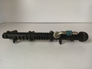 bontott OPEL CORSA C Porlasztó Sor / Híd