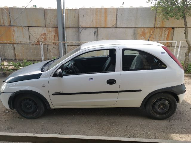 bontott OPEL CORSA C Porlasztó Sor / Híd