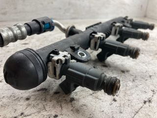 bontott OPEL CORSA C Porlasztó Sor / Híd