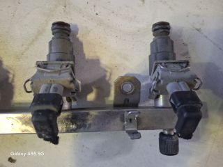 bontott OPEL CORSA C Porlasztó Sor / Híd