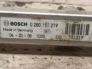 bontott OPEL CORSA C Porlasztó Sor / Híd