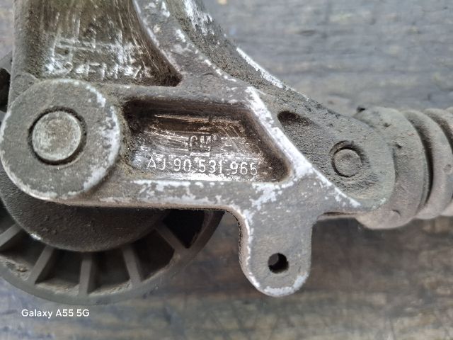 bontott OPEL CORSA C Szíjfeszítő Görgő