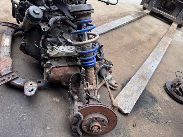 bontott OPEL CORSA C Bal első Gólyaláb (Lengécsillapító, Rugó)