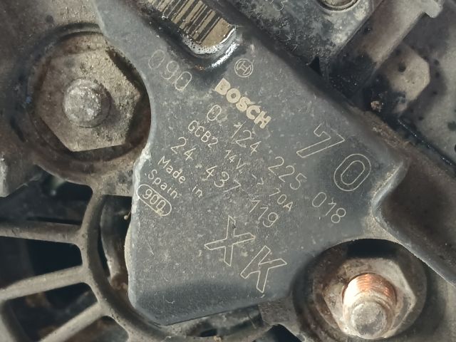 bontott OPEL CORSA C Generátor