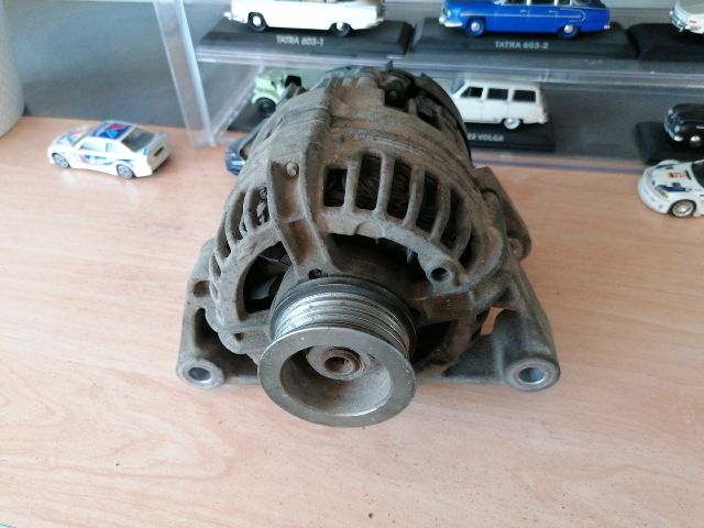 bontott OPEL CORSA C Generátor