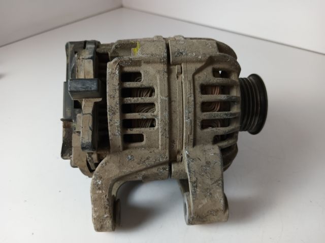 bontott OPEL CORSA C Generátor