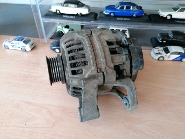 bontott OPEL CORSA C Generátor