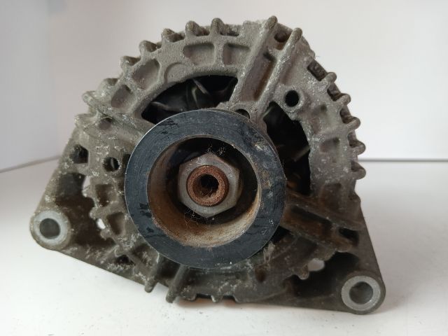 bontott OPEL CORSA C Generátor