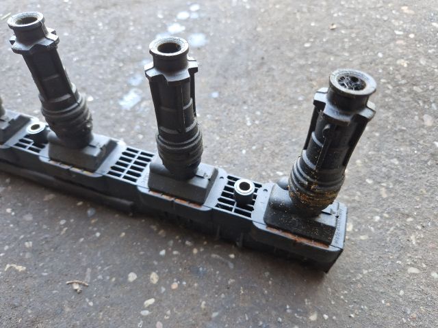 bontott OPEL CORSA C Gyújtótrafó Szett