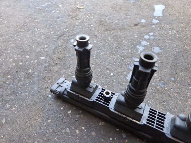 bontott OPEL CORSA C Gyújtótrafó Szett