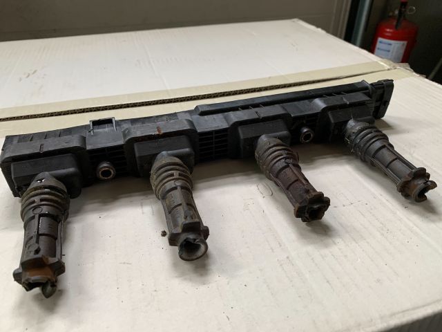 bontott OPEL CORSA C Gyújtótrafó