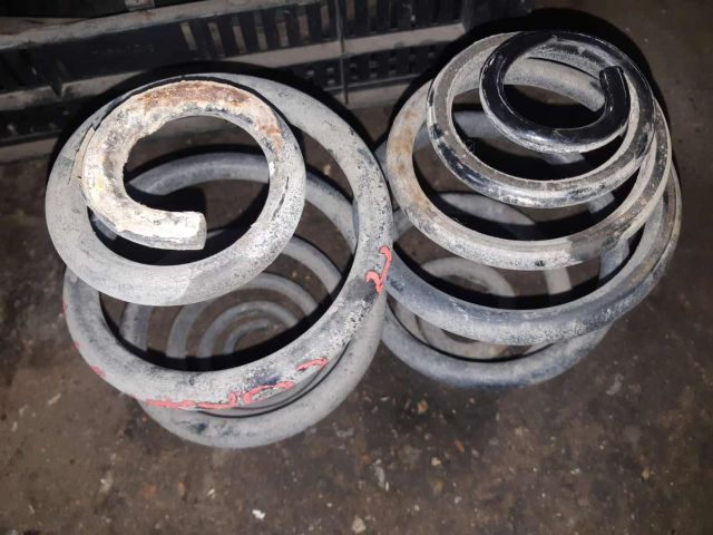 bontott OPEL CORSA C Hátsó Rugó Pár