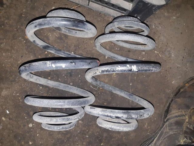 bontott OPEL CORSA C Hátsó Rugó Pár