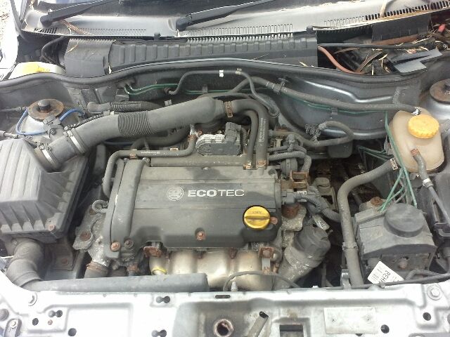 bontott OPEL CORSA C Homlokfal (Üres lemez)