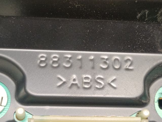 bontott OPEL CORSA C Kilométeróra