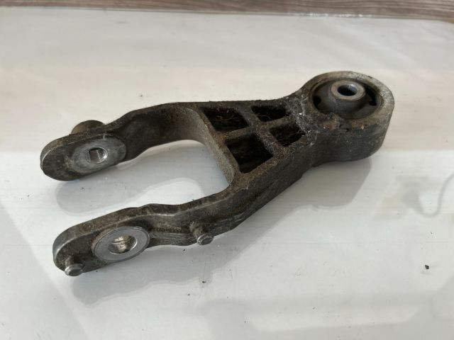 bontott OPEL CORSA C Motor Tartó Bak (Fém)