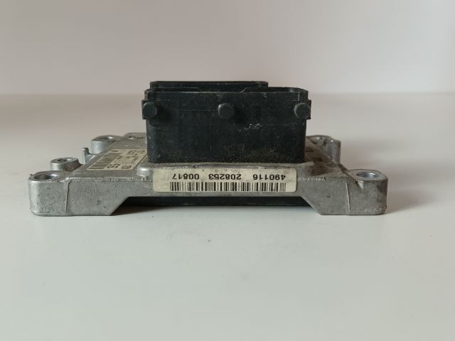 bontott OPEL CORSA C Motorvezérlő