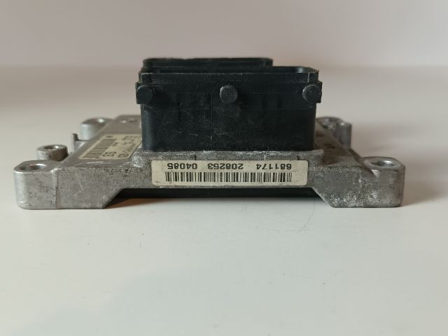 bontott OPEL CORSA C Motorvezérlő