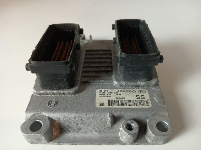 bontott OPEL CORSA C Motorvezérlő