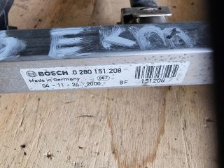 bontott OPEL CORSA C Porlasztó Sor / Híd