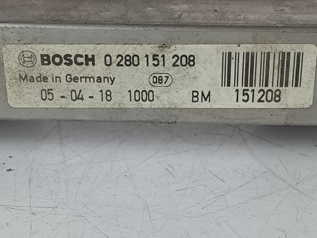 bontott OPEL CORSA C Porlasztó Sor / Híd