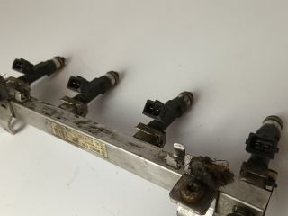 bontott OPEL CORSA C Porlasztó Sor / Híd